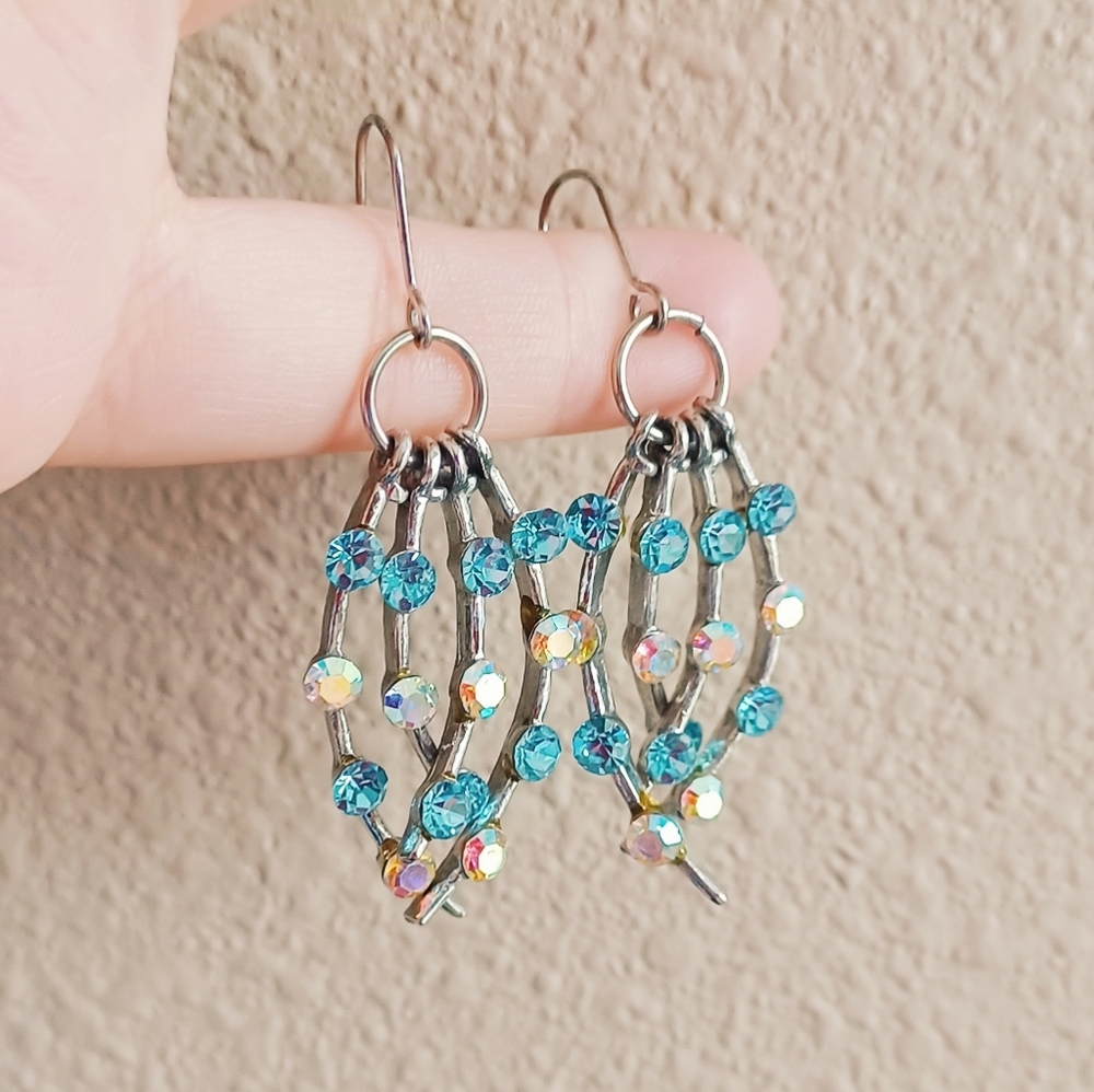 Y2K Vintage Retro Silver Blue Rhinestone Dangle Dangly Earrings Jewelry Sparkle